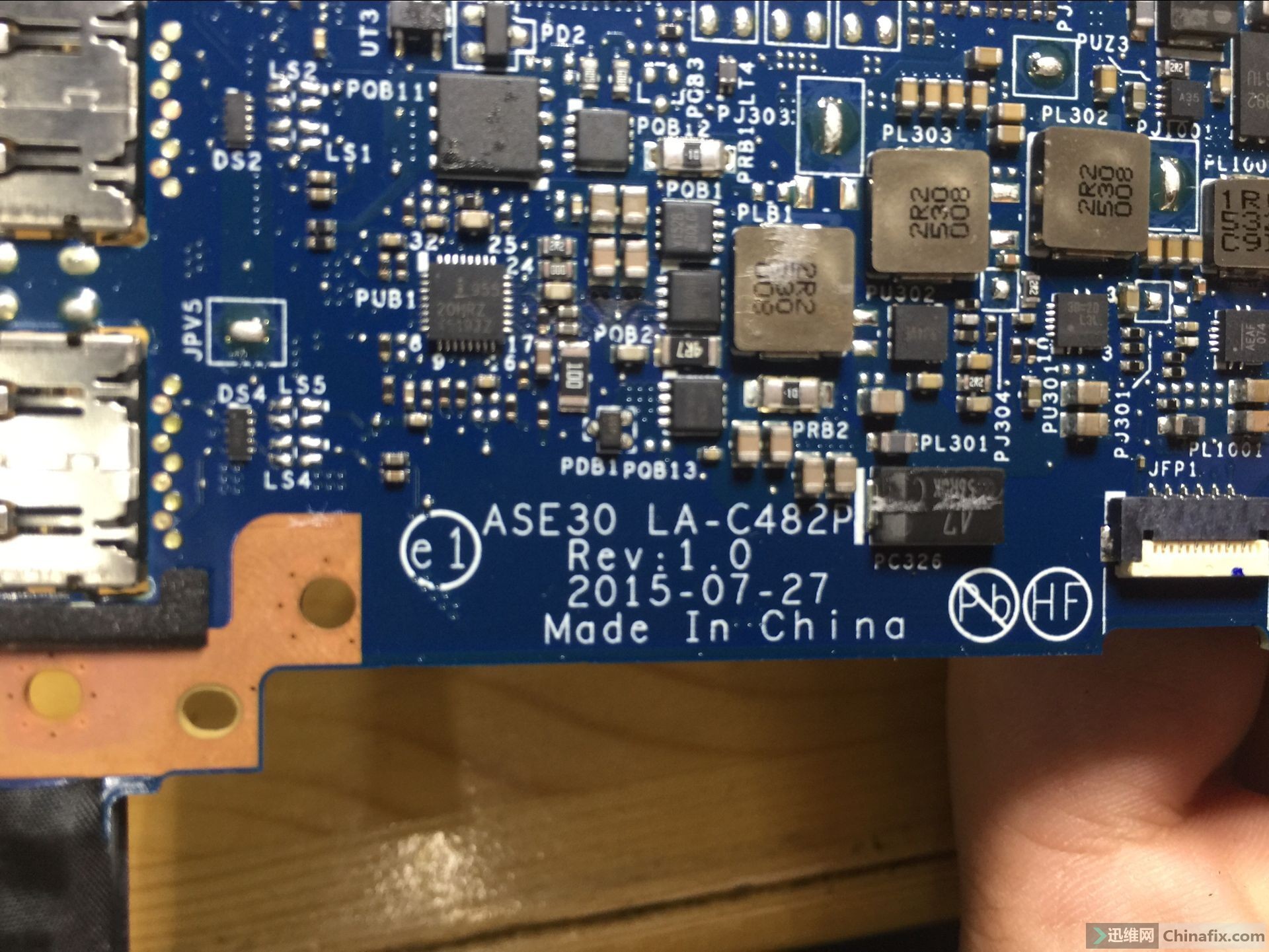 hp tpn-c120 本子进水,问题不大,客户电池插反烧一个件,怎么也找不到