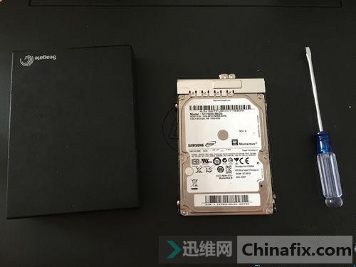 希捷移动硬盘srd00f1拆解介绍