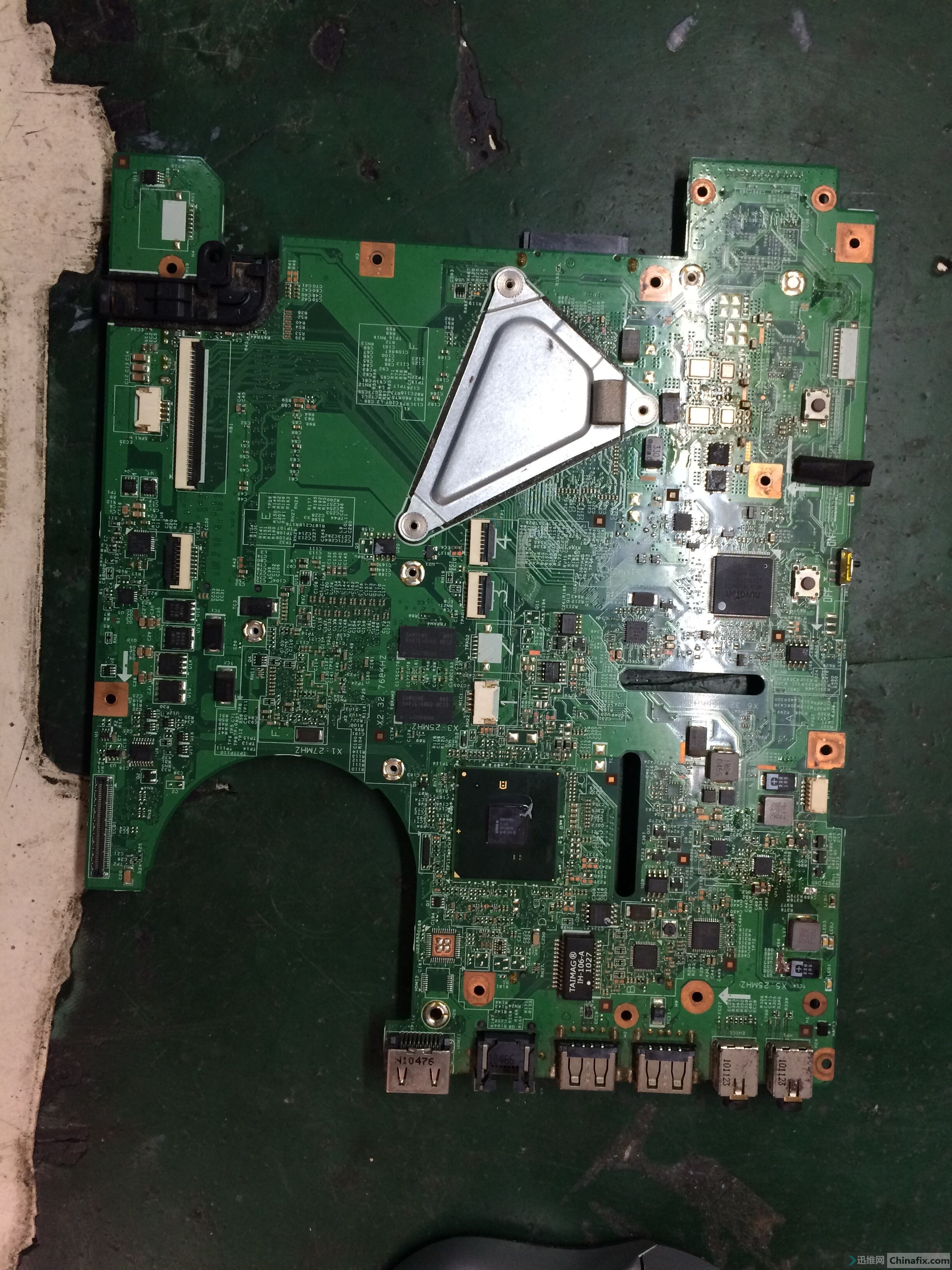 出售一张b460v460独立099111m主板