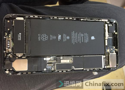 iPhone7 Plusˤֻ޷ ά