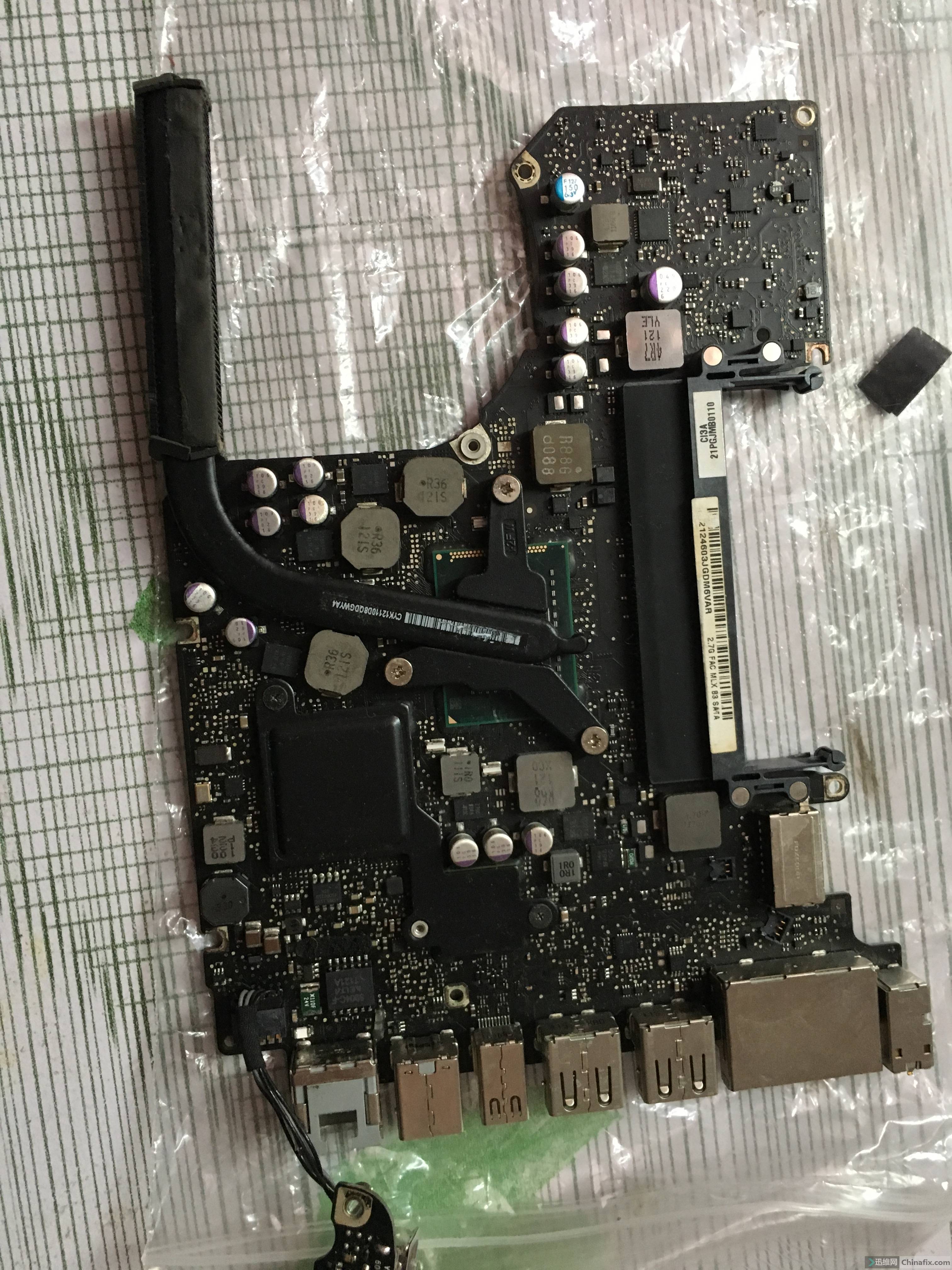 出售拆机的a1278主板820-2936 i7 2.7g的