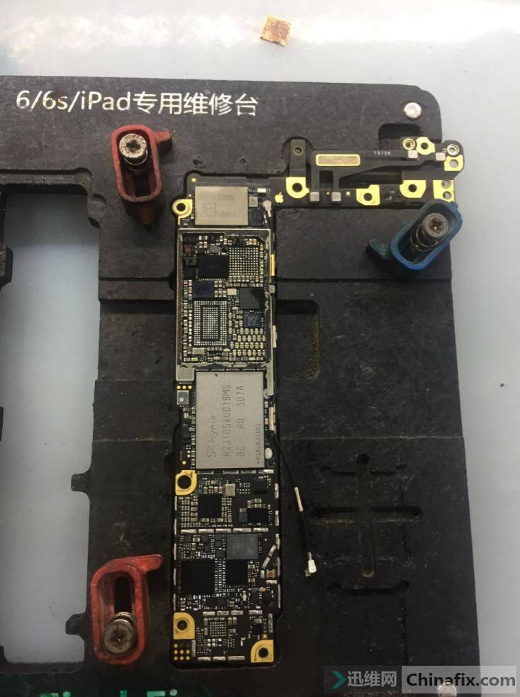 苹果iPhone6手机进水无法开机故障维修案例