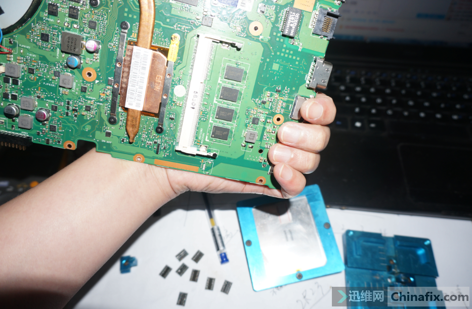 华硕s400c开机无显示电流06a不动绝杀