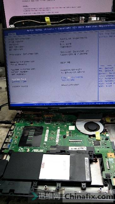 华硕a555l用电池黑屏适配器正常亮屏解决