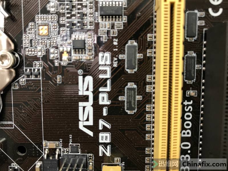 ASUS z87 PLUS λͼ