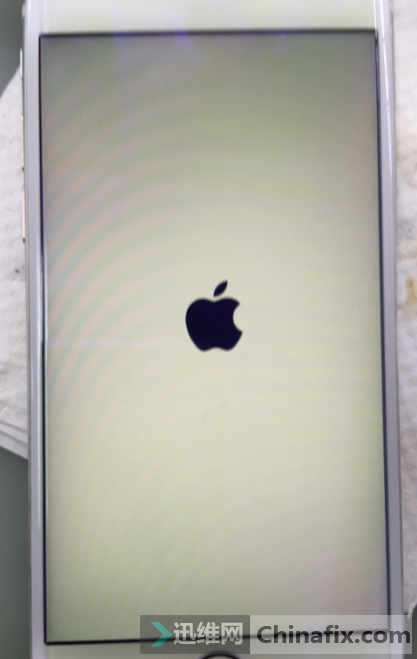  iPhone 6s开机白苹果，进不了系统维修