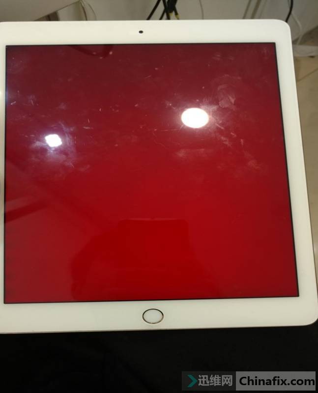  iPad Air2进水后红屏重启，刷机报错4014维修