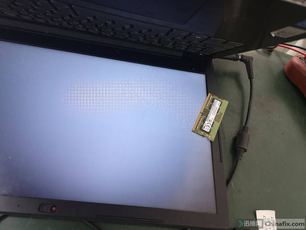 联想v330开机灰屏不装内存也是灰屏