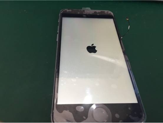 iPhone6s摔过开机无反应维修 图2