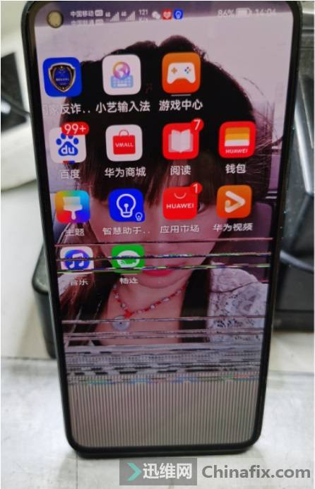华为Nova7手机突然花屏故障维修