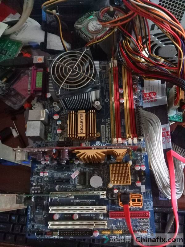 GA-945P-DS3 REV3.3 µBIOS