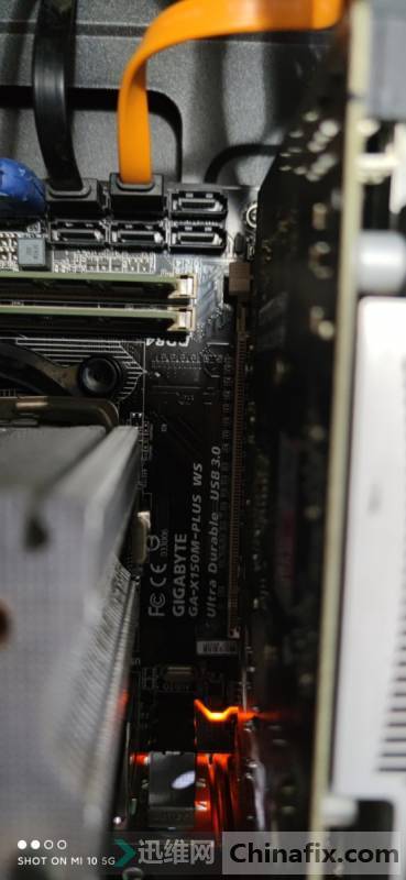 GA-X150M-PLUS WS VCORE޵ѹ,PCBƲ