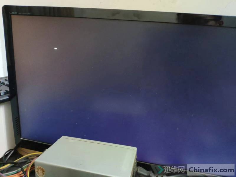 V5 PLUS 开机左上角一横(无闪烁)无法进入BIOS