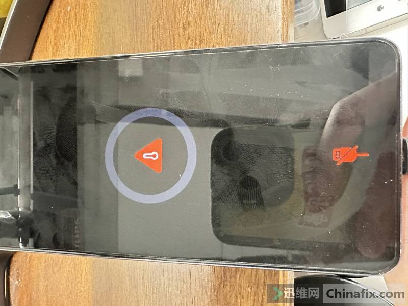 求助三星S21更换电池后充电红色感叹号提示过热