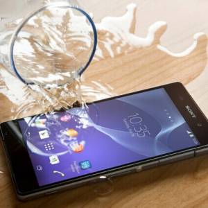 ƻս֮Samsung Galaxy S5HTC One M8 Sony Z2 Ӳ