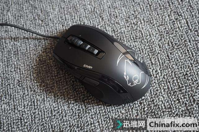 冰豹roccatkoneemp游戏鼠标拆解测评