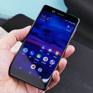 ŵ7