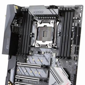 Intel 18Core i9-7980XEȲк֮أ