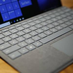 ǿһ Ϊƶ칫Surface Pro