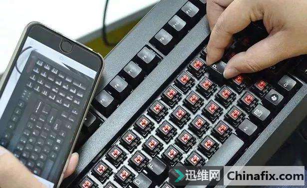铅锤哥:你的键盘脏了怎么清理?说说我简单清洁的几个办法