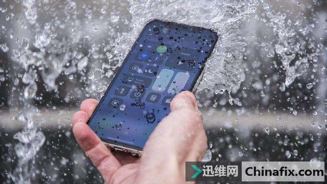 鷢֣ܶ iPhone ûϲԼֻϳ