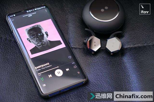 Buttons Air ���߶�������ͷ���͡�����滮�����۶����ĳ�����Ʒ