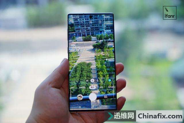  1400 Ԫ Galaxy Note 10+ ģ