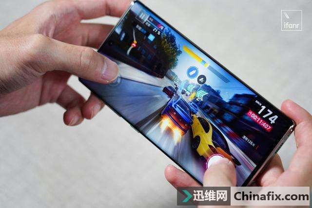  1400 Ԫ Galaxy Note 10+ ģ