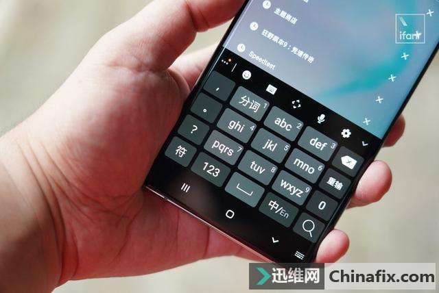  1400 Ԫ Galaxy Note 10+ ģ