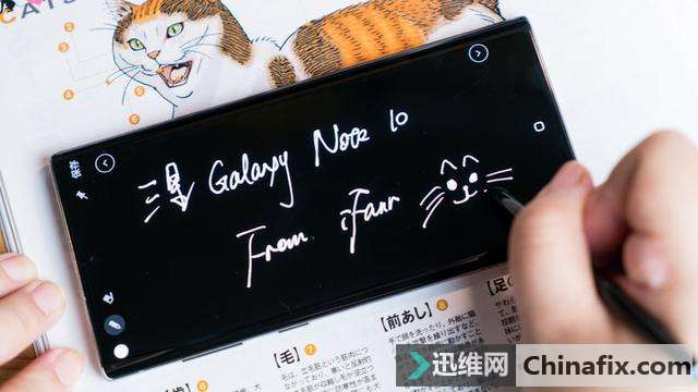  1400 Ԫ Galaxy Note 10+ ģ